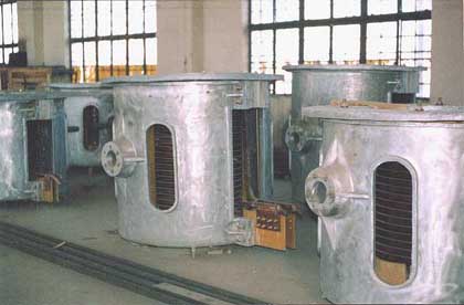 Correct operation is the key to prolong the service life of induction smelting furnace